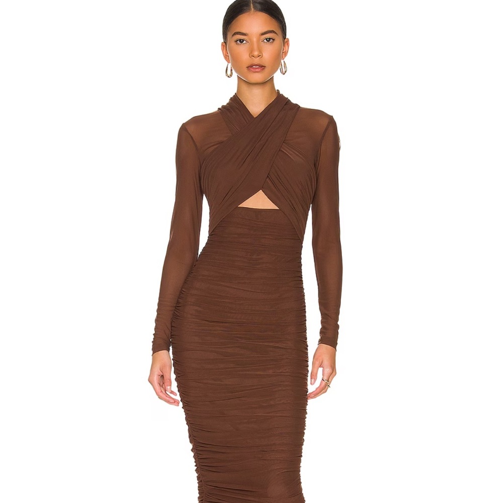 Fierce Revolve bodycon dress perfect for a wedding guest or special night out!!